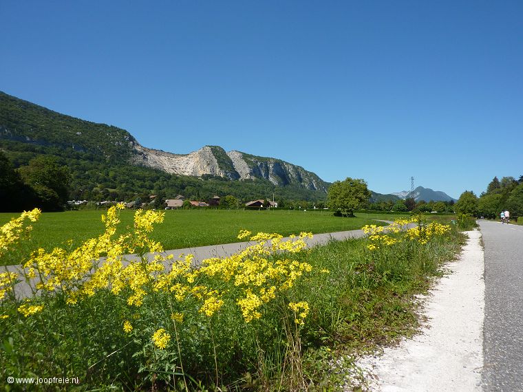Fietspad naar Doussard en Faverges